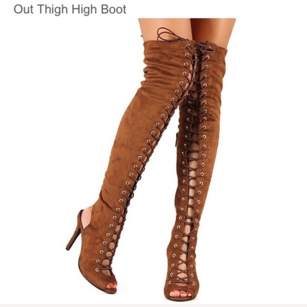 NEVER WORN THIGH HIGH BOOTS